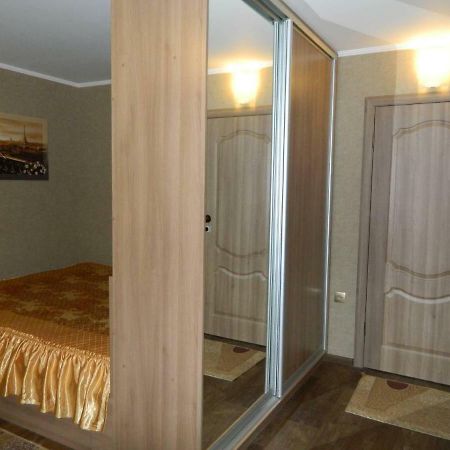 Ул. Киевская Апартаменты Kremenchuk Exterior foto